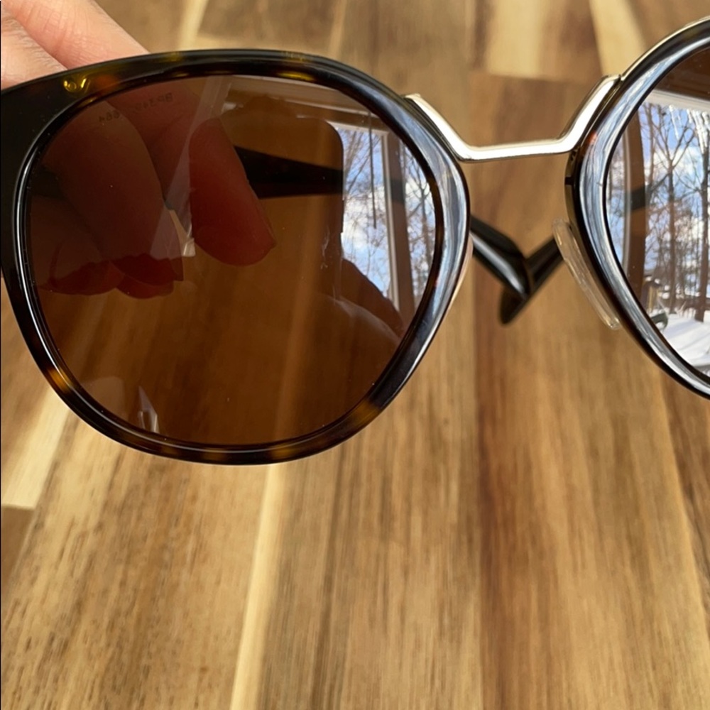 Authentic Prada sunglasses - Picture 9 of 10